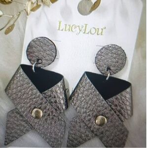 MUNYA5ADD Vegan Leather‎ Silver Bow Earrings Pierced Post Back